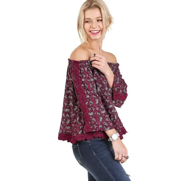 Umgee Floral & Lace  Top, Raspberry - Picture 3 of 4